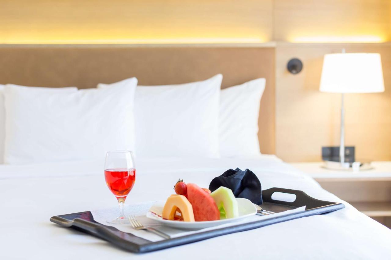 Radisson Hotel Phoenix Airport Buitenkant foto